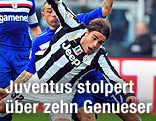 Alessandro Matri (Juventus) f&auml;llt vor Angelo Palombo (Sampdoria) zu Boden