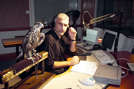 © ORF/Milenko Badzic Hans Krankl als Radiomoderator im Jahr 1996