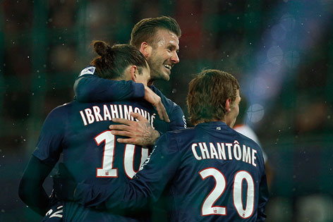 © APA/AP/Thibault Camus David Beckham jubelnd mit Zlatan Ibrahimovic