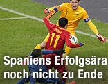 Pedro erzielt gegen Hugo Lloris (Frankreich) das 1:0 für Spanien