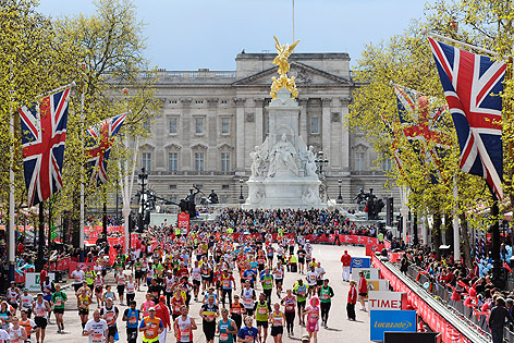 © APA/EPA/Facundo Arrizabalaga Teinehmer des London-Marathons