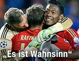 David Alaba (Bayern) jubelt mit Rafinha und Tormann Manuel Neuer