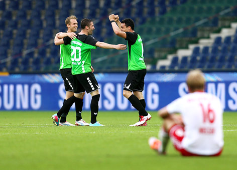 © GEPA/Felix Roittner Jubel von Marco Perchtold, Ivan Kovacec und Casanova (Pasching)