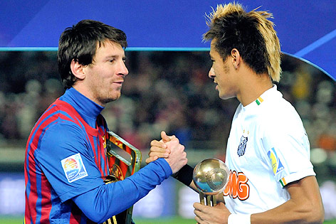 Handshake zwischen Lionel Messi und Neymar