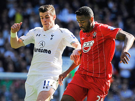 © APA/EPA/Andy Rain Gareth Bale (Tottenham) und Guly Do Prado (Southhampton)