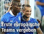 Jubel von Mario Balotelli und Daniel Pablo Osvaldo (beide Italien)