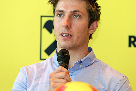 © GEPA/Mario Kneisl Marcel Hirscher bei einer Pressekonferenz