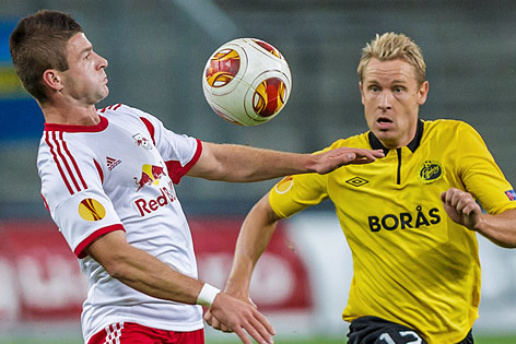 © ORF.at/Christian Öser Zweikampf im EL-Spiel Salzburg - Elfsborg