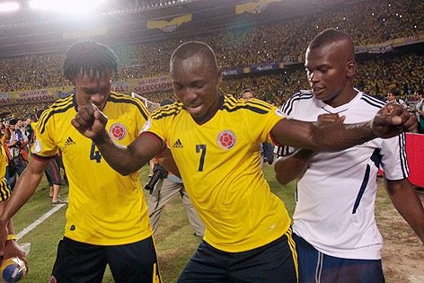 © Reuters/John Vizcaino Jubel von Pablo Armero und Juan Cuadrado, Kolumbien