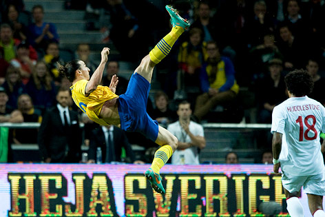 Zlatan Ibrahimovic bei seinem Fallrückzieher-Tor gegen England