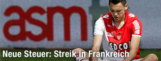 AS Monacos Lucas Ocampos sitzt auf dem Rasen