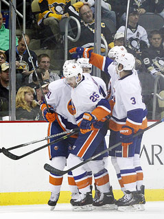 © Reuters/USA TODAY Sports/Charles LeClaire Thomas Vanek (New York Islanders) jubelt