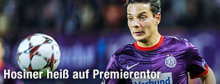 Austria-Stürmer Philipp Hosiner am Ball