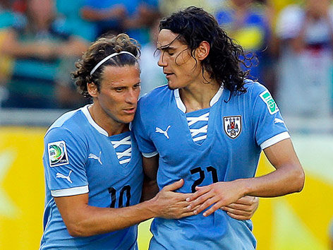 Edinson Cavani und Diego Forlan (Uruguay)