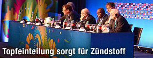 Organisationskomitee der WM 2014 in Brasilien bei einer PK