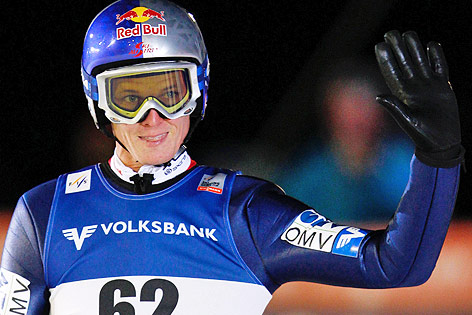 ÖSV-Springer Thomas Morgenstern winkt