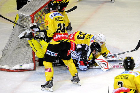 Mike Ouellette (Capitals), Graham Mink (Dornbirn) und Juergen Penker (Capitals)