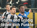 Marvin Potzmann (Grödig) und David Schloffer (Sturm)