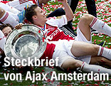 Jubel von Niklas Moisander, Ajax, über die gewonnene Meisterschaft