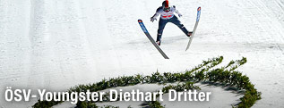 Thomas Diethart (AUT) bei der Landung