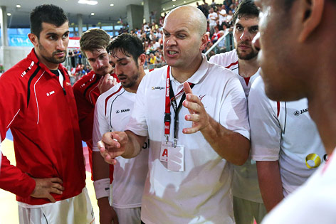 Teamchef Patrekur Johanesson (AUT) und seine Mannschaft