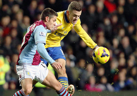 © APA/EPA/David Jones Jack Wilshere, Ashley Westwood