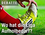 Fu&szlig;baller dehnt seinen Fu&szlig;