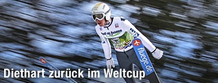 Thomas Diethart beim Springen in Innsbruck