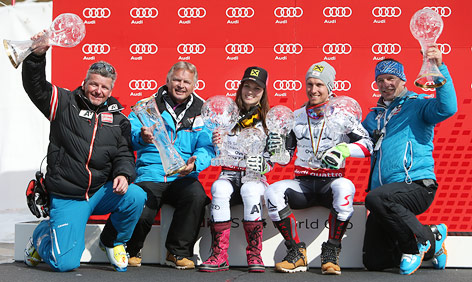 © GEPA/Christian Walgram Jubel von Herren-Cheftrainer Mathias Berthold, Sportdirektor Hans Pum (OESV), Anna Fenninger, Marcel Hirscher und Damen-Cheftrainer Juergen Kriechbaum (AUT)