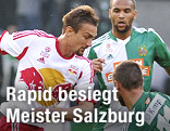 Stefan Ilsanker (Salzburg), Terrence Boyd (Rapid) und Steffen Hofmann (Rapid)