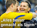 Jubel von Tomasz Wisio (St.P&ouml;lten) und Trainer Gerald Baumgartner