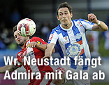 Manuel Wallner (Wiener Neustadt) und Rene Schicker (Admira)