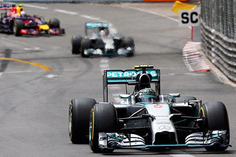 Nico Rosberg vor Lewis Hamilton