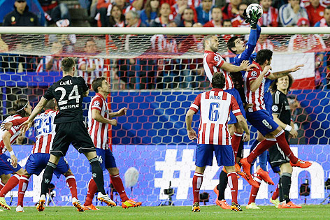 © APA/AP/Paul White Atletico-Goalie Thibaut Courtois