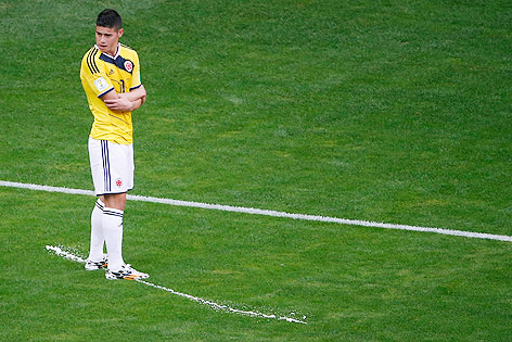 Spieler steht auf der Schaumlinie