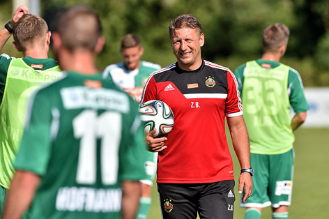 © GEPA/Florian Ertl Rapid-Trainer Barisic während einer Trainingseinheit