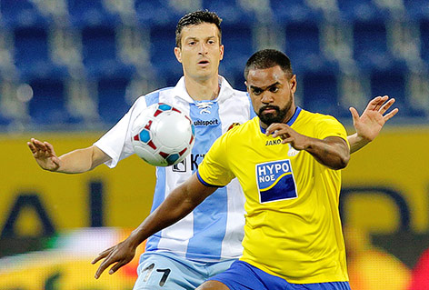 © GEPA/Walter Luger Yordan Hristov (Plovdiv) and Gary Noel (St. Pölten)