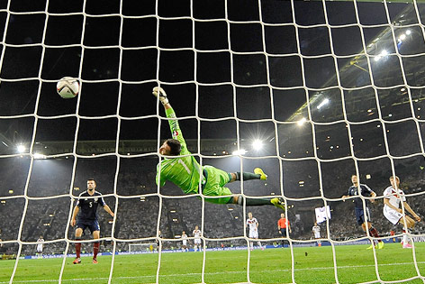 © AP/Frank Augstein Spielszene EM-Qualifikation Deutschland - Schottland