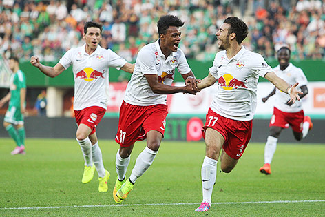 © GEPA/Philipp Brem Valentino Lazaro und Massimo Bruno (Salzburg)