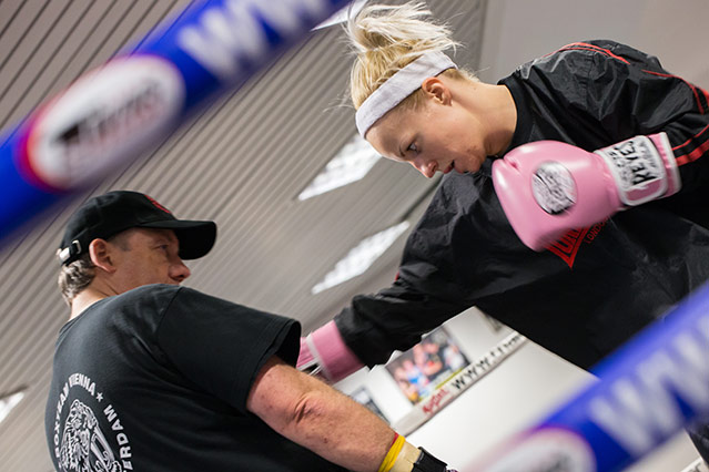 © ORF.at/Zita Köver Boxerin Eva Voraberger beim Training