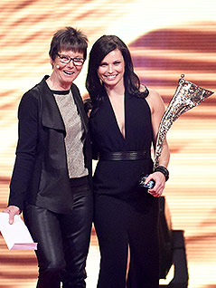 © APA/Herbert Neubauer Anna Fenninger und Annemarie Moser-Pröll
