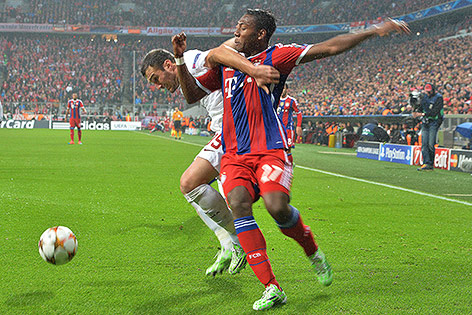 © APA/AP/Kerstin Joensson David Alaba (Bayern) im Zweikampf mit Vasilis Torosidis (Roma)