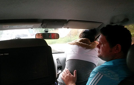 Familie im Auto