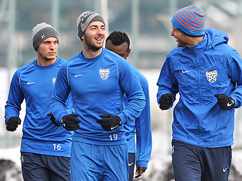© GEPA/Mathias Mandl Marvin Potzmann, Matthias Maak and Bernd Gschweidl (Grödig) beim Training