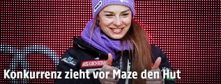 Tina Maze (SLO) mit erhobenen Daumen