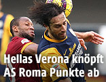 Seydou Keita (AS Roma) und Luca Toni (Hellas Verona)