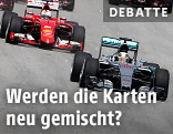 Formel-1-Autos auf der Strecke