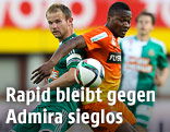 Mario Sonnleitner (Rapid) und Issiaka Ouedraogo (Admira)