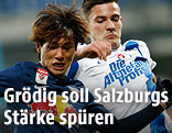 Takumi Minamino (RBS) und Christoph Martschinko (Groedig)