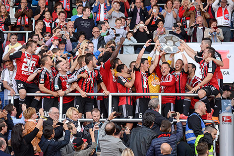 © APA/EPA/Armin Weigel Ingolstadt-Spieler jubeln